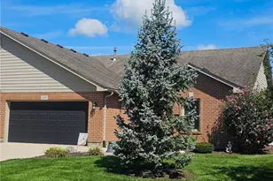 117 Burgundy Dr, Union, OH 45322 - Photo 2