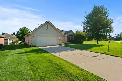 1532 Rockleigh Road, Washington Twp, OH 45458 - Photo 2