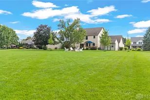 2555 Winfield Ct, Troy, OH 45373 - Photo 10