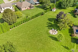 2555 Winfield Ct, Troy, OH 45373 - Photo 12