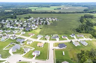 9907 Barnum Rd, Piqua, OH 45356 - Photo 44