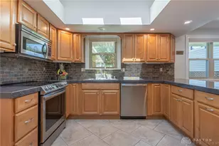 974 Hyde Park Dr, Centerville, OH 45429 - Photo 10