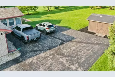 2425 Greenlawn Drive, Troy, OH 45373 - Photo 4