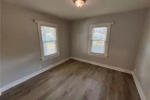 537 Shoop Ave, Dayton, OH 45402 - Photo 2