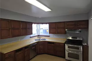 2404 Danube Ct, Kettering, OH 45420 - Photo 12