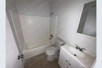 946 Burton Avenue #10, Cincinnati, OH 45229 - Photo 8
