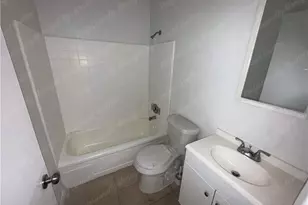 946 Burton Ave, Cincinnati, OH 45229 - Photo 8