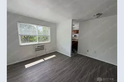 946 Burton Avenue #10, Cincinnati, OH 45229 - Photo 6