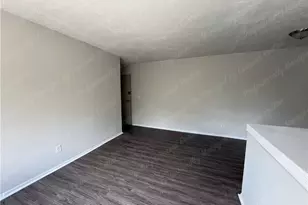 946 Burton Ave, Cincinnati, OH 45229 - Photo 6