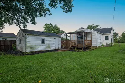 208 W Circle Drive, West Carrollton, OH 45449 - Photo 4