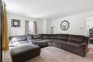 4933 Lindbergh Blvd, West Carrollton, OH 45449 - Photo 4