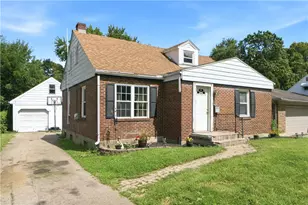4933 Lindbergh Blvd, West Carrollton, OH 45449 - Photo 2