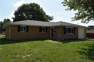 5718 Woodmore Dr, Dayton, OH 45414 - Photo 2