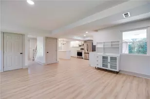 222 E Social Row Rd, Dayton, OH 45458 - Photo 6