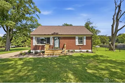 1652 Ridgeway Drive, Springfield, OH 45506 - Photo 1