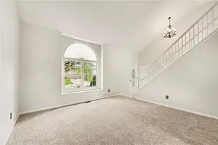 1000 Lofton Dr, Clayton, OH 45315 - Photo 4