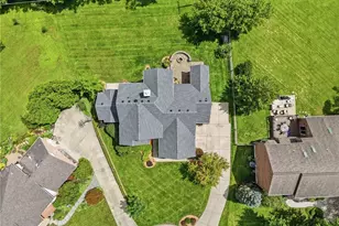 7945 Woodglen Dr, West Chester, OH 45069 - Photo 4