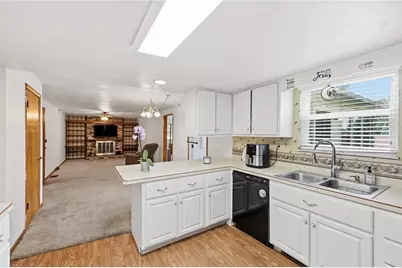 933 E David Road, Kettering, OH 45429 - Photo 10