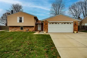 5829 Waynegate Rd, Huber Heights, OH 45424 - Photo 1