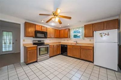5829 Waynegate Road, Huber Heights, OH 45424 - Photo 10