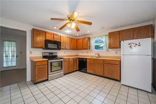 5829 Waynegate Rd, Huber Heights, OH 45424 - Photo 10