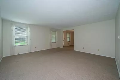 5829 Waynegate Road, Huber Heights, OH 45424 - Photo 6