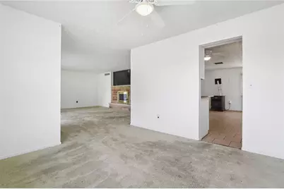 2430 W Choctaw Drive, London, OH 43140 - Photo 12