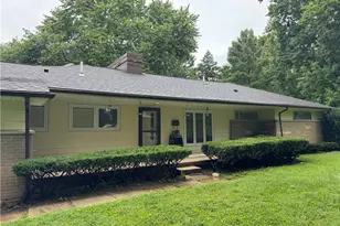 1813 Bledsoe Dr, Bellbrook, OH 45305 - Photo 4
