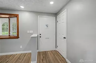 1021 Bethune Cir, Dayton, OH 45417 - Photo 6