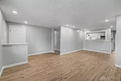 1021 Bethune Circle, Dayton, OH 45417 - Photo 8