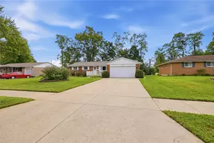 1032 W Alkaline Springs Rd, Vandalia, OH 45377 - Photo 2