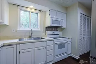 7661 Brams Hill Dr, Washington Twp, OH 45459 - Photo 8