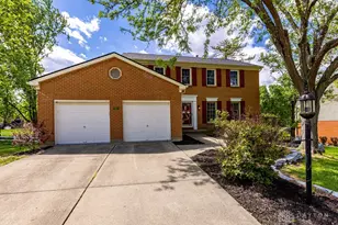 7497 Rolling Meadows Dr, West Chester, OH 45069 - Photo 2