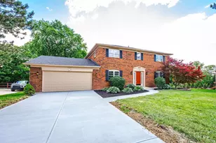 7764 Rolling Meadows Dr, West Chester, OH 45069 - Photo 2