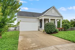 562 Recess Dr, Riverside, OH 45404 - Photo 2