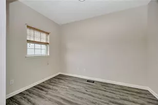 10057 Edgerton Dr, Miamisburg, OH 45342 - Photo 12
