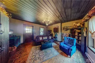 967 Brimstone Rd, Chester Township, OH 45177 - Photo 6