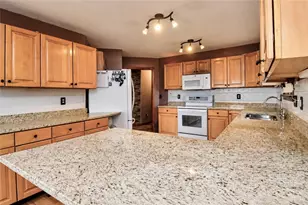 7947 Contreras Rd, Oxford, OH 45056 - Photo 14