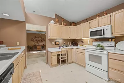 83 Pheasant Run Circle, Springboro, OH 45066 - Photo 8