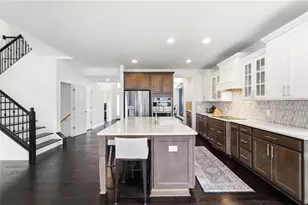 697 Dewmar Dr, Beavercreek, OH 45434 - Photo 8