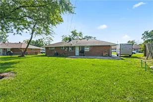 5717 Resik Dr, Huber Heights, OH 45424 - Photo 40