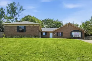 1115 Crestwood Hills Dr, Vandalia, OH 45377 - Photo 1