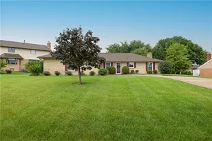 1621 Silverlake Dr, Washington Twp, OH 45458 - Photo 14