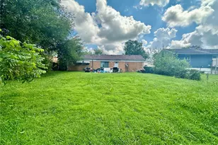 1043 Rossiter Dr, Dayton, OH 45417 - Photo 12