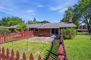 1032 Hyde Park Dr, Centerville, OH 45429 - Photo 32