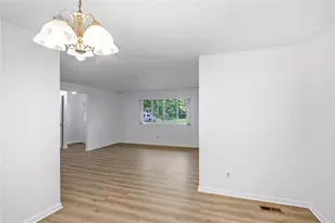 1032 Hyde Park Dr, Centerville, OH 45429 - Photo 8