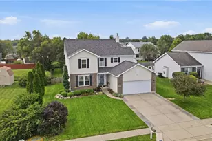 102 Cabernet Dr, Englewood, OH 45322 - Photo 2