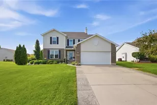 102 Cabernet Dr, Englewood, OH 45322 - Photo 1