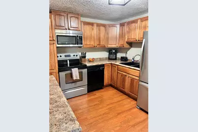 614 Maple Hill Drive, Dayton, OH 45449 - Photo 2