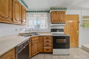 4451 Longfellow Ave, Dayton, OH 45424 - Photo 14